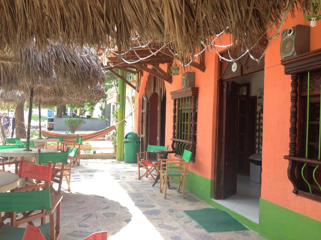 Hostal Pelikan Taganga Extérieur photo